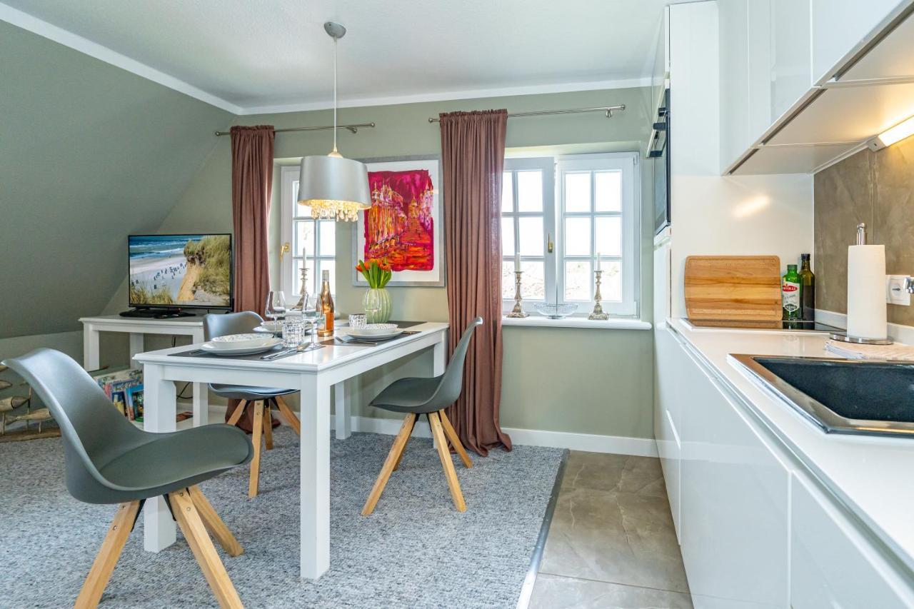 Gemuetliche Wohnung Unter Reet Mit Pool Und Sauna In Keitum Exteriér fotografie